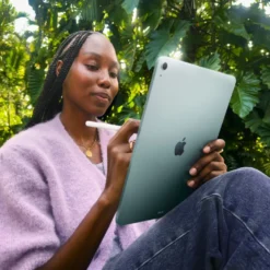Apple iPad Air 13