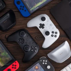 8Bitdo Ultimate 2 Bluetooth-kontroller Hvit