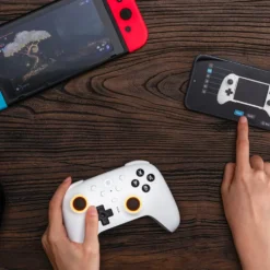 8Bitdo Ultimate 2 Bluetooth-kontroller Hvit