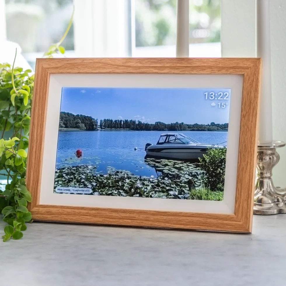 Digital Frameo fotoramme 10,1" med wifi Eikelaminat