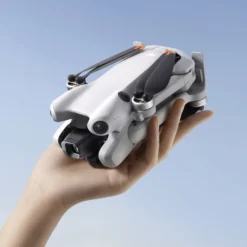 DJI Mini 4 Pro Fly More Combo
