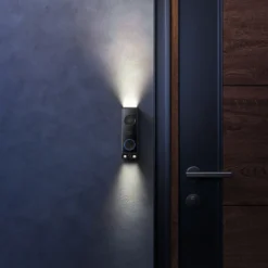 Eufy Video Doorbell 2K med doble kameraer