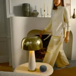 Google Home Speaker smart høyttaler med Gemini Porcelain