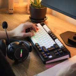 Hator Skyfall 80 MAG Ultima 8K trådløst gamingtastatur
