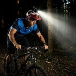 Helmet Mount hjelmfeste for lykt eller actionkamera