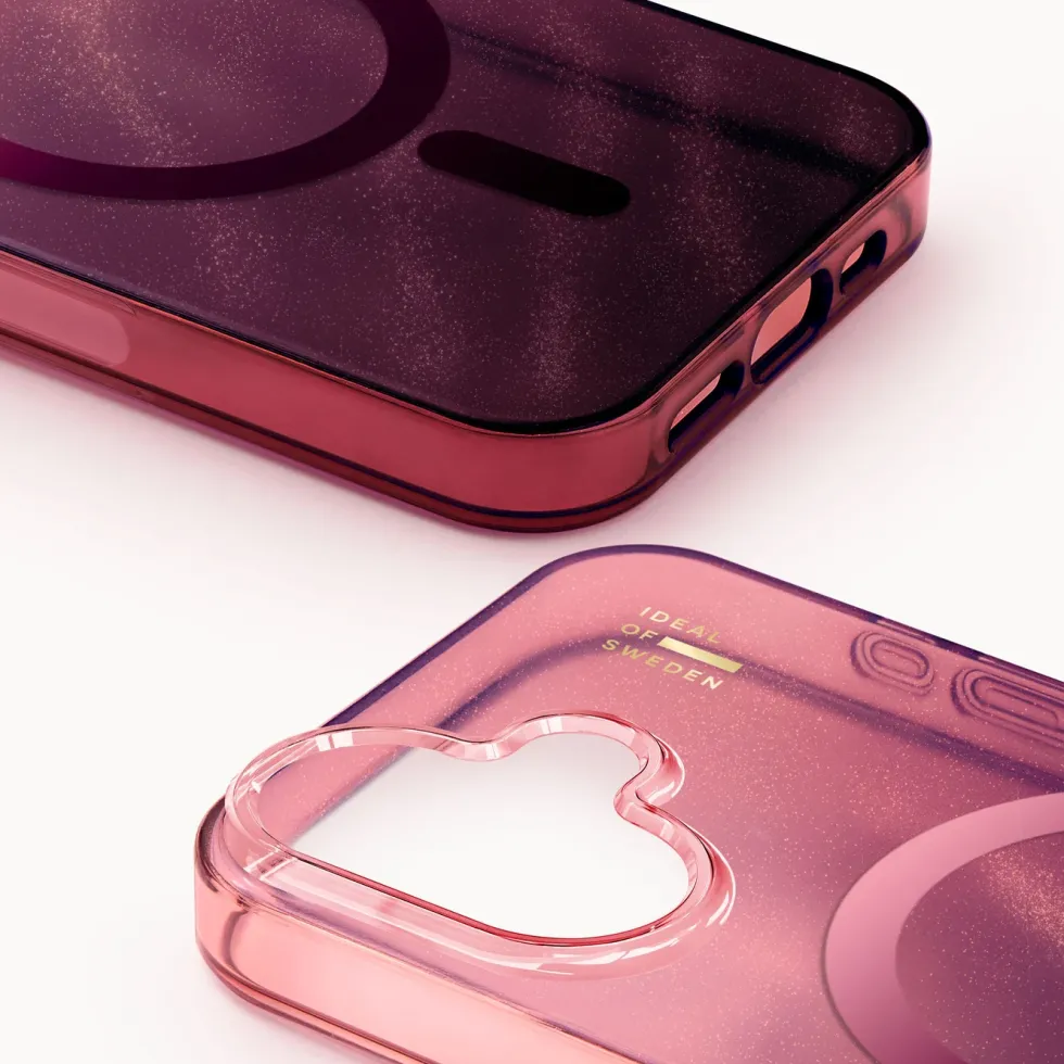 IDEAL OF SWEDEN Clear MagSafe Case – mobildeksel til iPhone 17 Cherry Lacquer