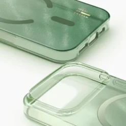 IDEAL OF SWEDEN Clear MagSafe Case – mobildeksel til iPhone 17 Pro Max Sage Green