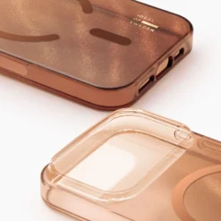 IDEAL OF SWEDEN Clear MagSafe Case – mobildeksel til iPhone 17 Pro Mocha Mousse
