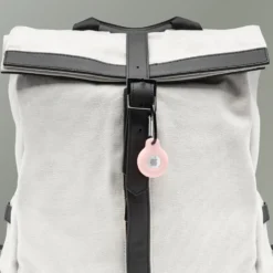Linocell AirTag Silikonetui med karabinkrok Rosa