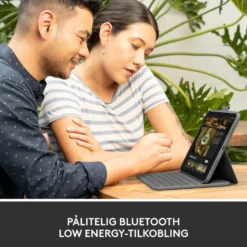 Logitech Slim Folio Tastaturetui for iPad (10. gen) og iPad (A16)