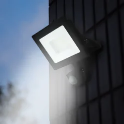 Luxorparts LED-lyskaster med bevegelsessensor 30 W (3380 lm)