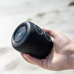 Nomadelic Loud 705 Vanntett Bluetooth-høyttaler Svart