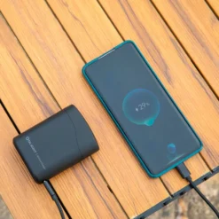 Olight Baton 4 Premium Lommelykt med powerbank 1300 lm