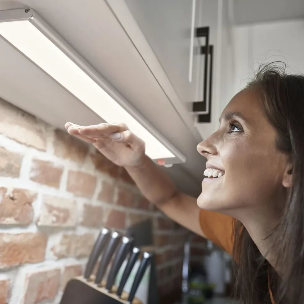 Osram Linear LED skapbelysning med sensor 40 cm
