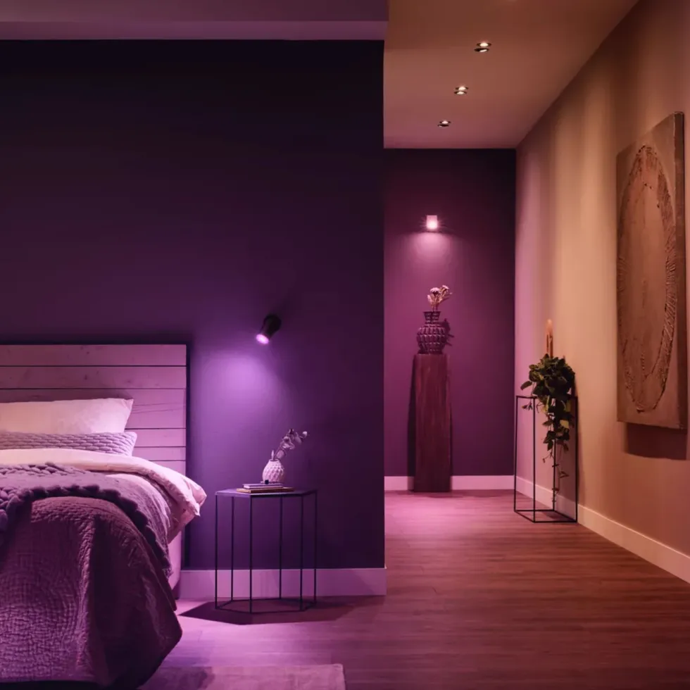 Philips Hue Startpakke: 3x White & Color GU10 + Dimmer + Bridge