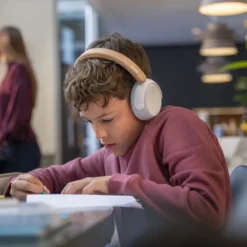 Philips Trådløse over-ear-hodetelefoner for barn med støydemping Beige
