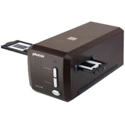 Plustek OpticFilm 8300i SE filmskanner for 35 mm Svart