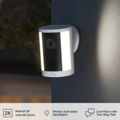 Ring Spotlight Cam Battery (2nd Gen) trådløst overvåkingskamera Svart