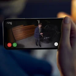 Ring Spotlight Cam Plus Battery Trådløst overvåkingskamera Hvit