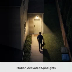 Ring Spotlight Cam Pro plug-in overvåkingskamera Hvit