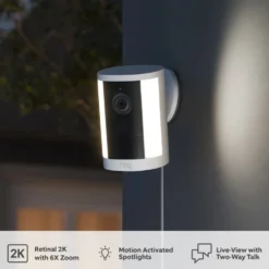 Ring Spotlight Cam Pro plug-in overvåkingskamera Svart