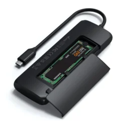 Satechi USB-C-multiadapter med SSD-plass Svart