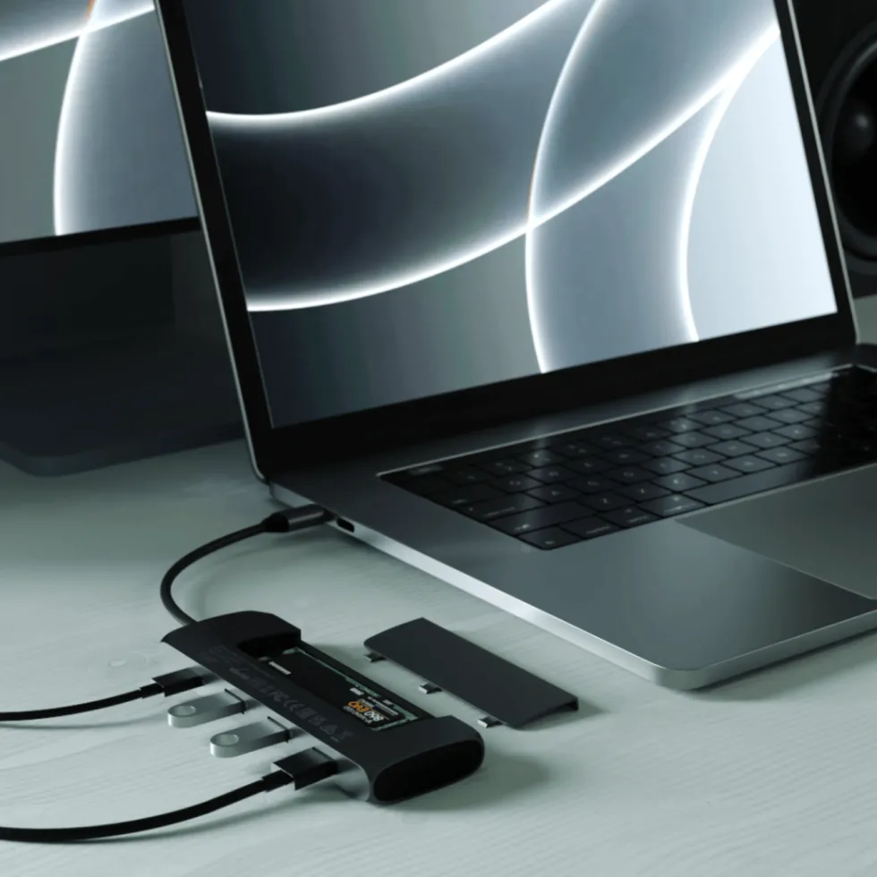 Satechi USB-C-multiadapter med SSD-plass Svart