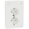 Schneider Electric Exxact Jordet vegguttak med USB-porter Hvit