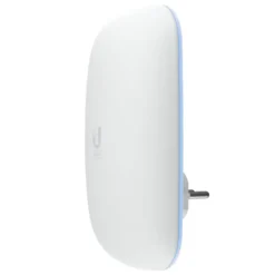 Ubiquiti UniFi U6 Aksesspunkt for vegguttak