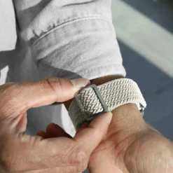 Vonmählen Woven Loop flettet rem til Apple Watch 40/41/42 mm Cream