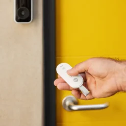 Yale Keyfob Fjernkontroll med alarmfunksjoner