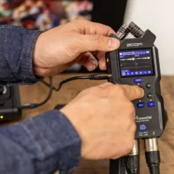 Zoom H4 Essential Lydinnspiller